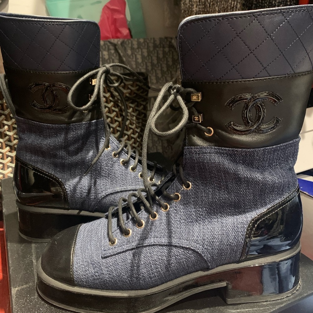 Chanel boot